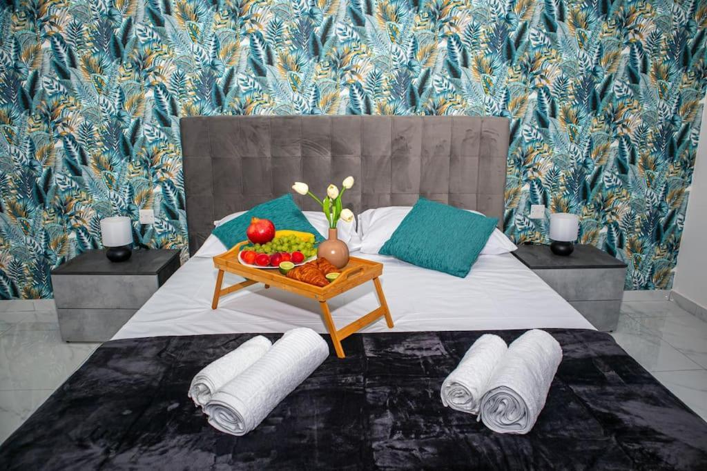 Stylish Seafront Spinola Apartment Saint Julian's Εξωτερικό φωτογραφία