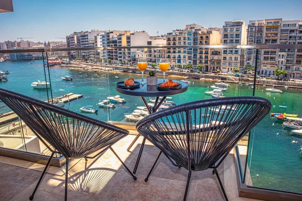 Stylish Seafront Spinola Apartment Saint Julian's Εξωτερικό φωτογραφία